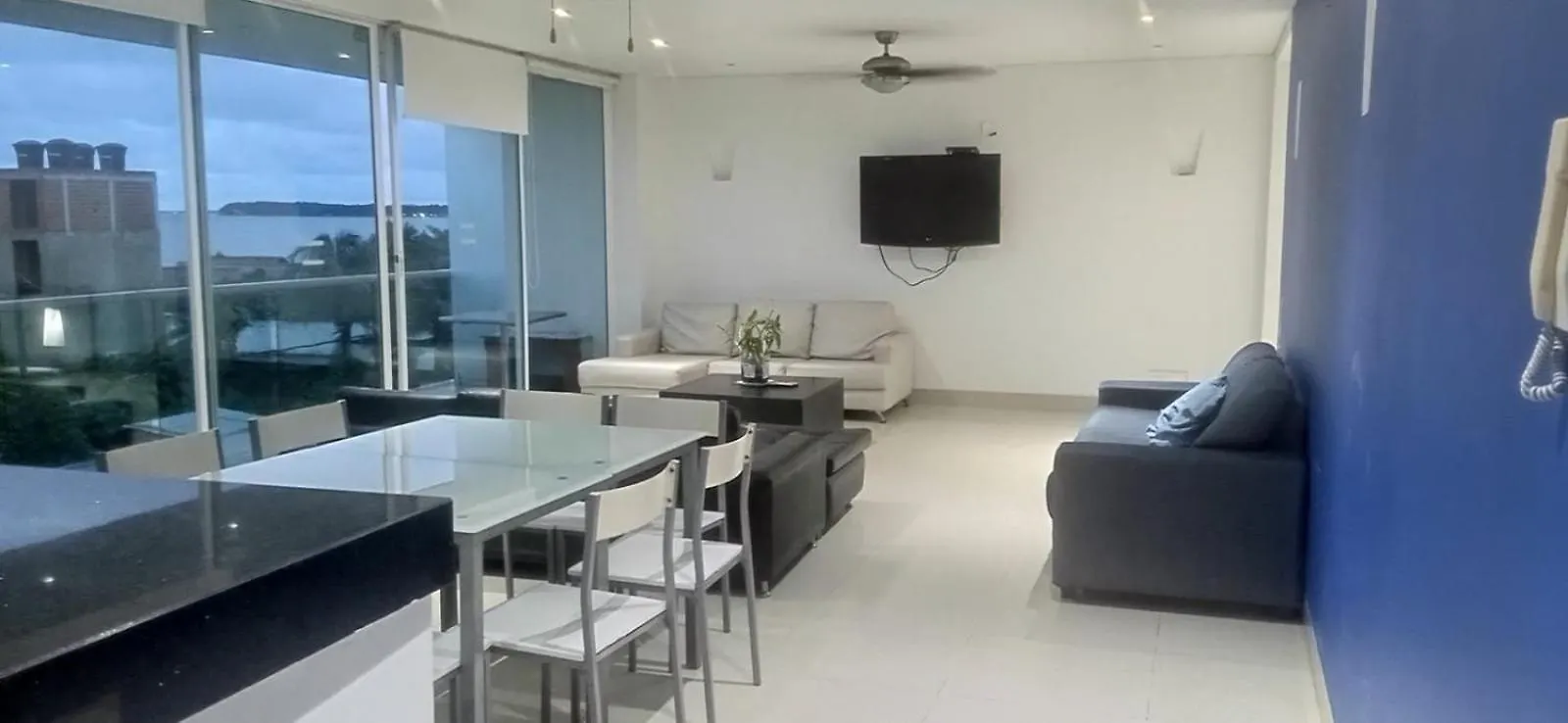 Apartamento Luxury Playa Azul Cartagena Frente Al Mar 200M
